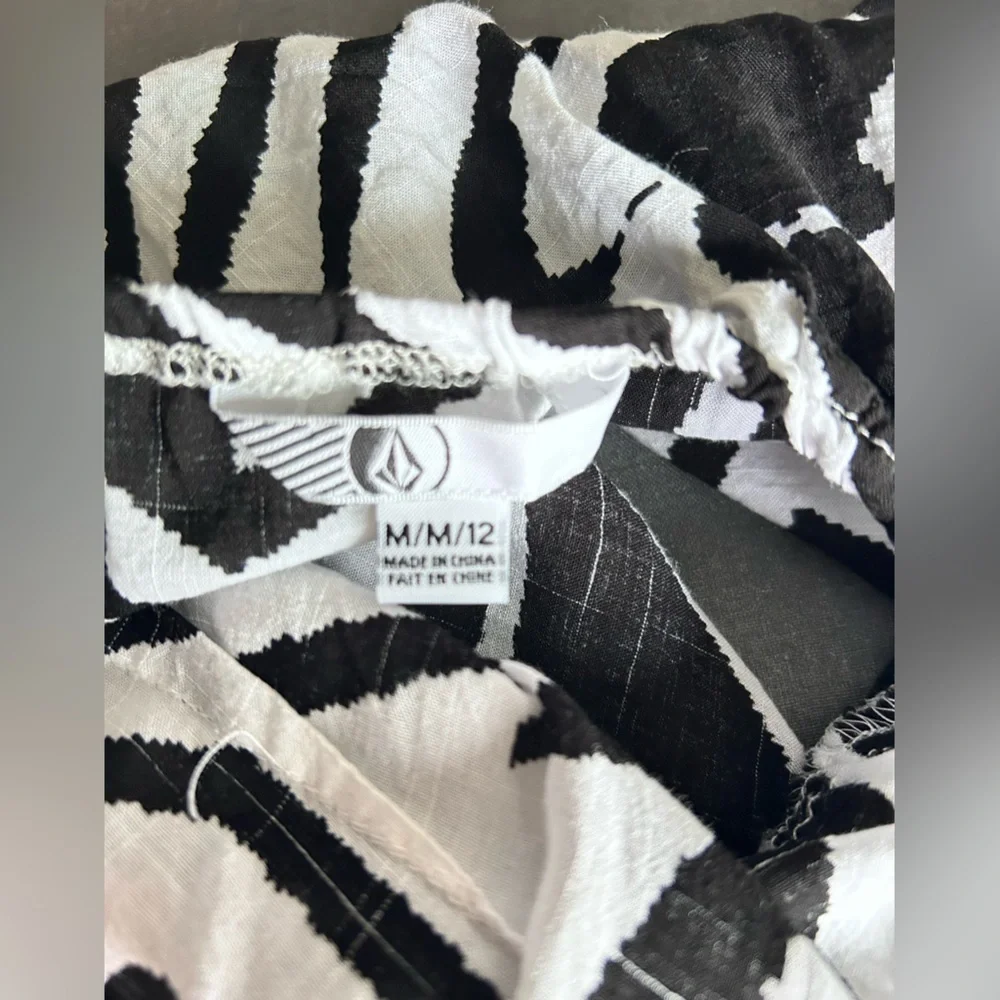 Volcom Tank Top - Picture 4 of 4